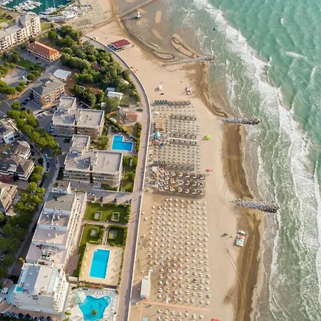 Διαμέρισμα Cozy Ground-floor Retreat Near The Sea